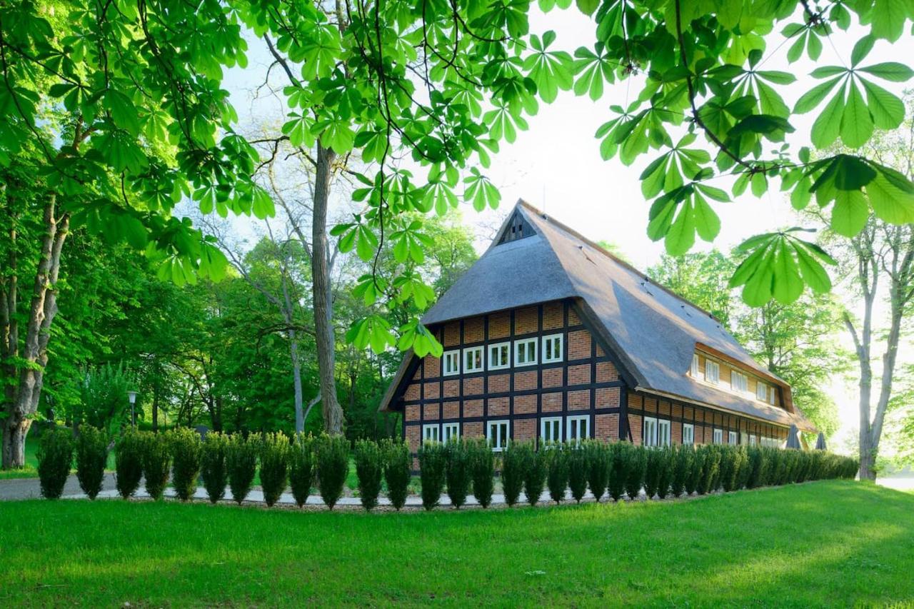 Park Am See X Nattika Ayurveda, Hotel Health Spirit Penzlin Extérieur photo